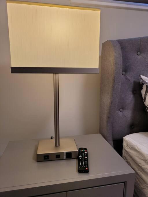 Luxury One Bedroom Winnipeg Bagian luar foto