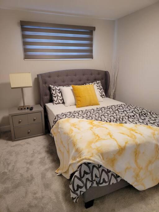 Luxury One Bedroom Winnipeg Bagian luar foto